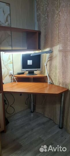Компьютерный стол
