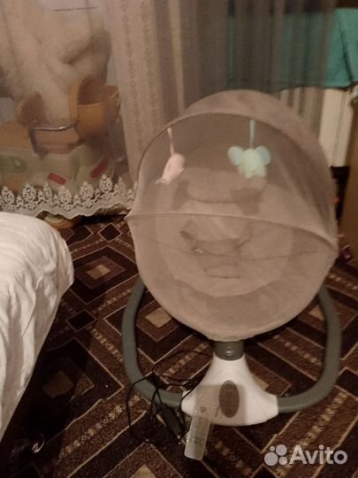 Шезлонг детский электрический