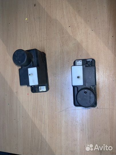 Компрессор центрального замка audi 100 45