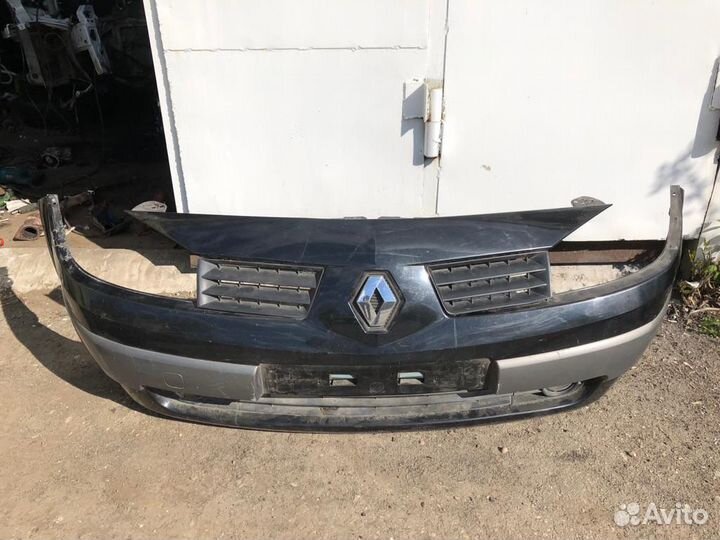 Бампер передний Renault Megane 2