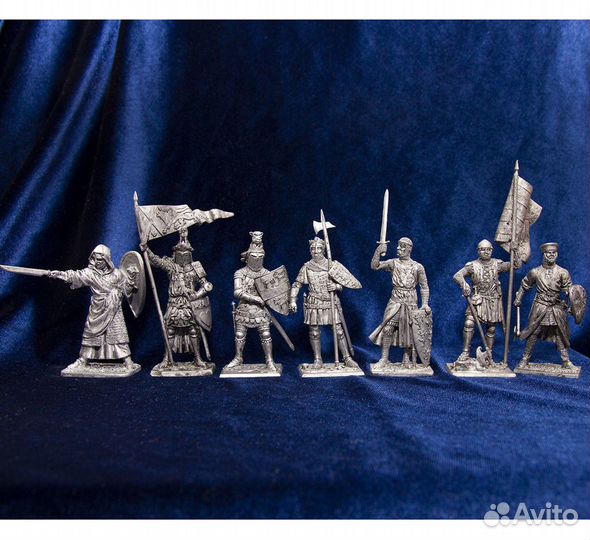 Набор оловянных солдатиков 