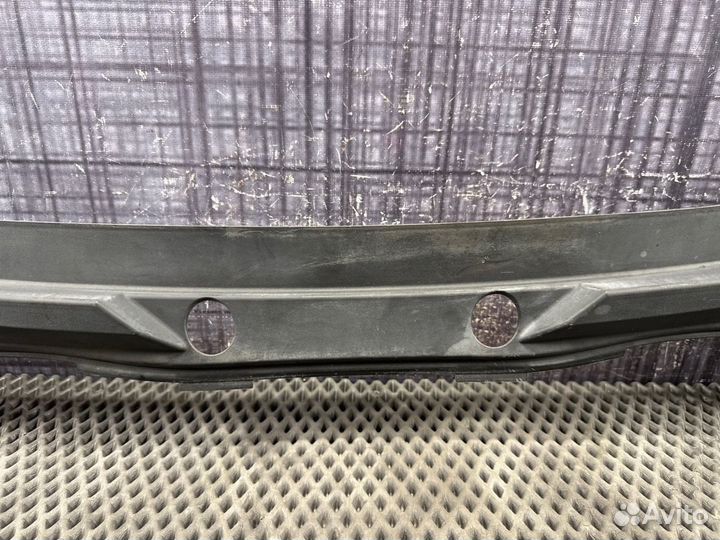 Решетка под лобовое стекло Audi Q7 4L BHK 2007