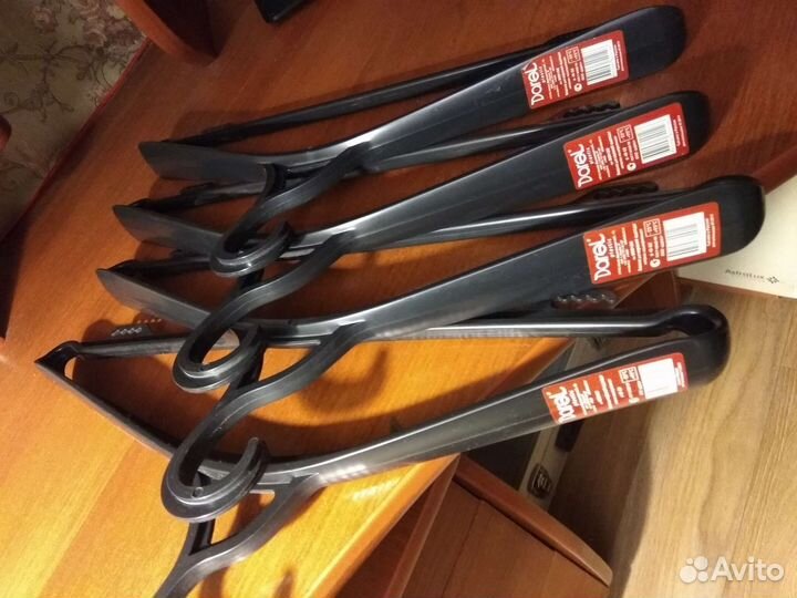 Вешалка плечики для верхней одежды