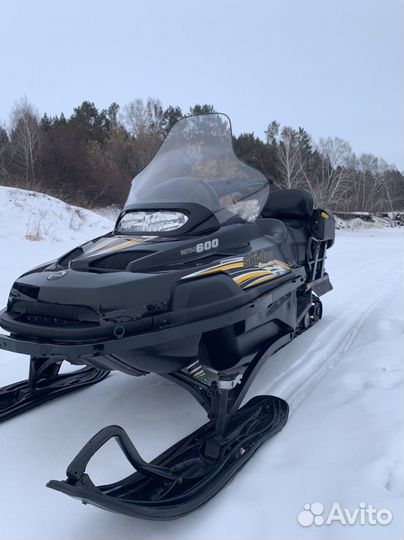 BRP Ski-doo Skandic SUV 600