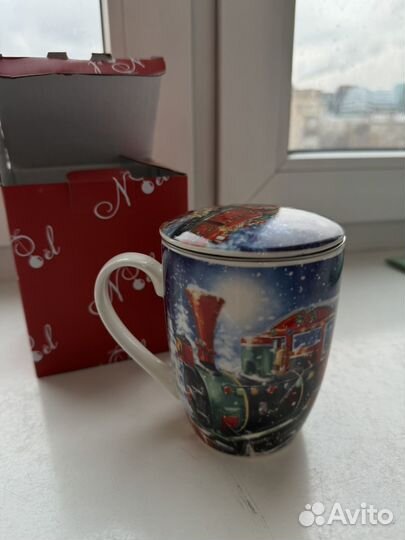 Кружка с сито и крышкой санта и поезд
