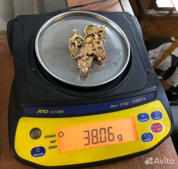 Золотые серьги