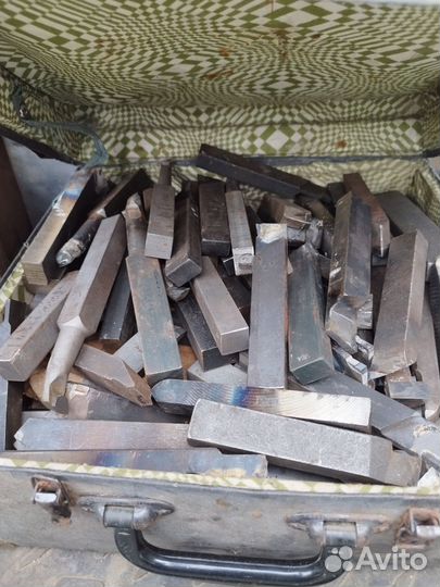 Токарный инструмент, резцы