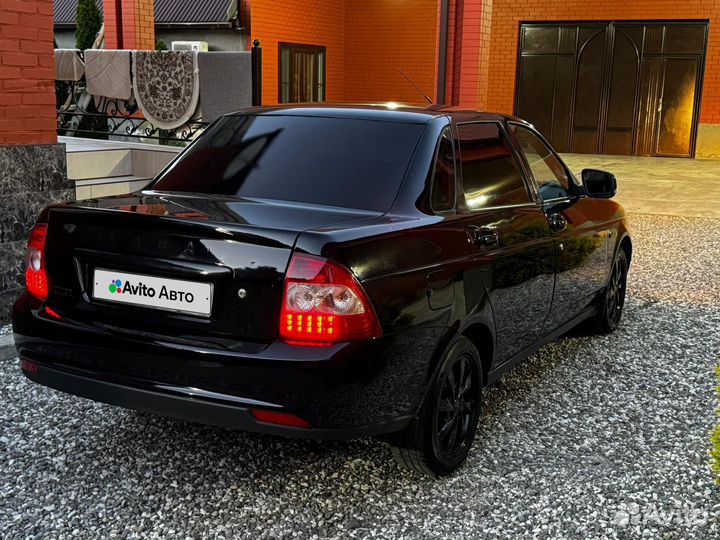 LADA Priora 1.6 МТ, 2011, 348 250 км