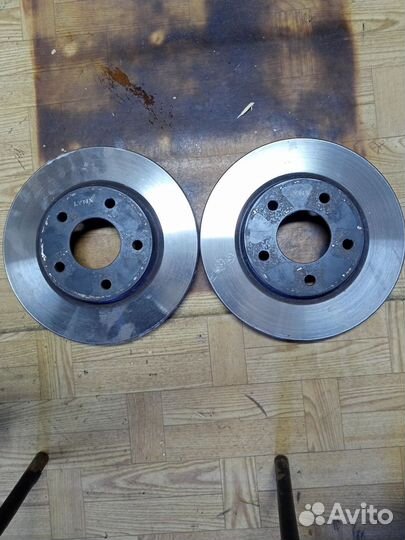 Тормозные передние диски Митсубиси Лансер 10