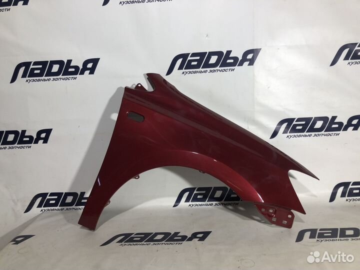 Крыло VW Polo правое Красный ruby RED V9/ LA3Q