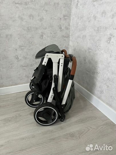 Прогулочная коляска yoya plus max