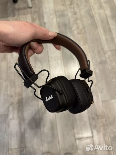 Наушники marshall коричневые