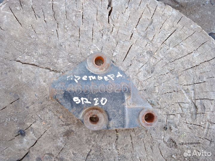 Кронштейн генератора Nissan Primera sr 20