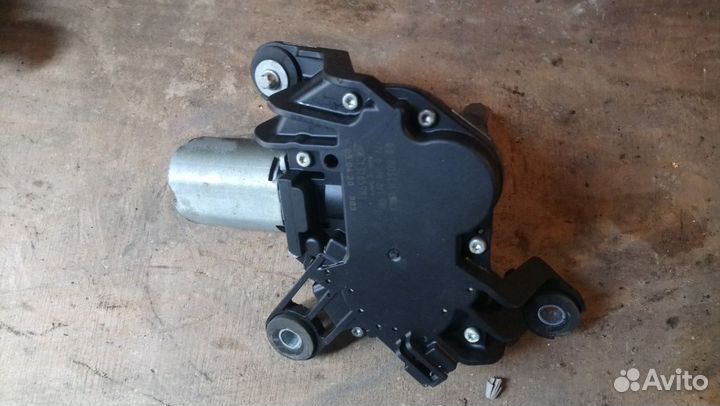 Мотор заднего дворника Opel Astra H