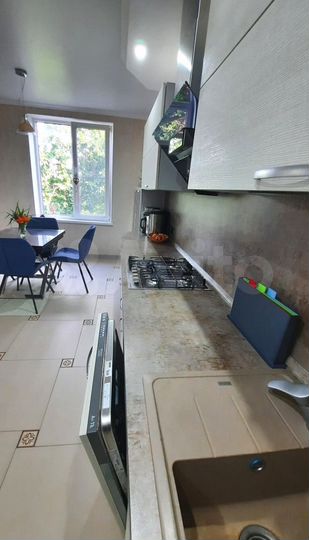 Дом 176 м² на участке 5,6 сот.