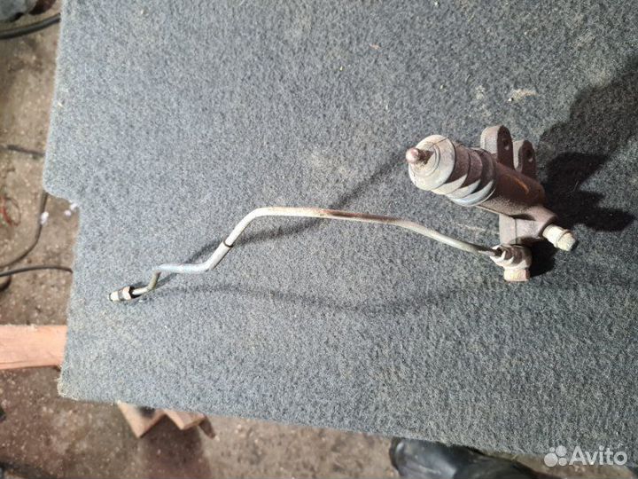 Рабочий цилиндр сцепления Mitsubishi Lancer 9 4G18