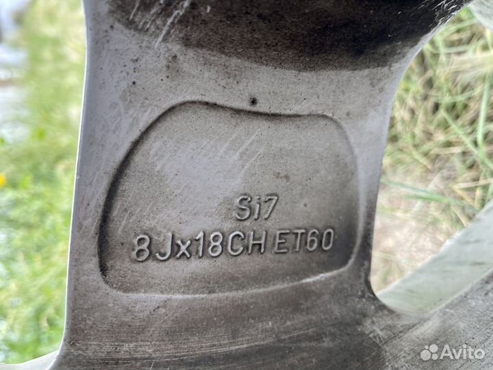 Оригинальные диски r18 Toyota Land Cruiser