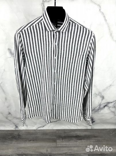 Льняная рубашка в полоску