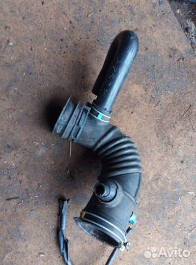 Гофра воздушного фильтра Toyota Ipsum ACM21 2AZ