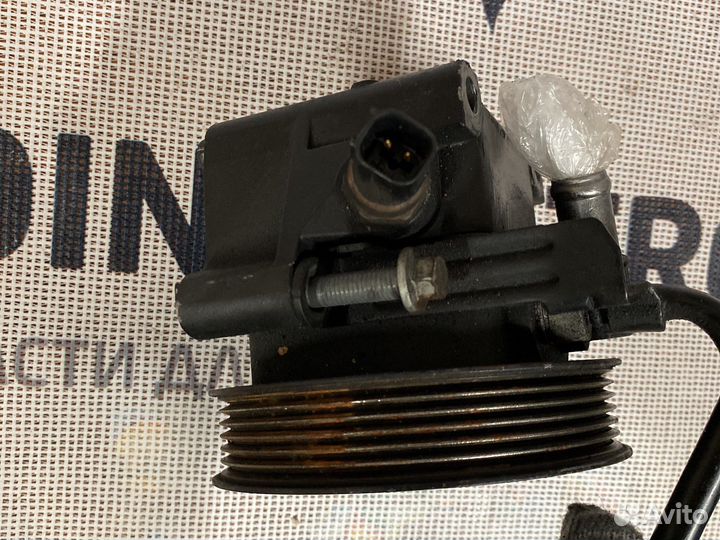 Насос гидроусилителя гур Ford 1470514