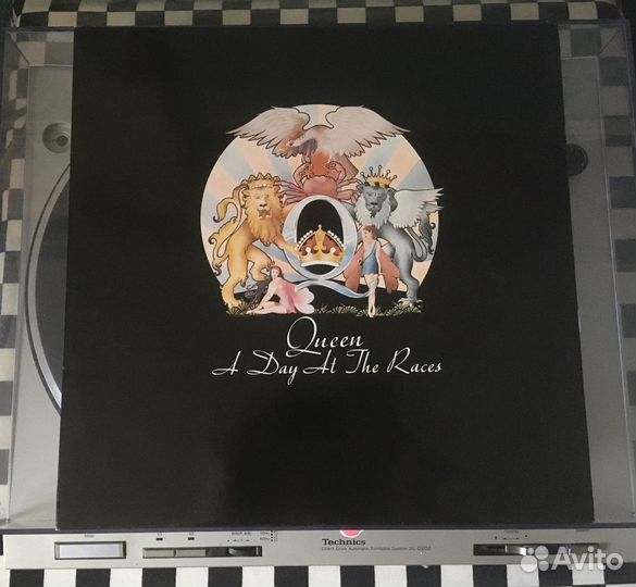 Queen - A Day AT The Races 1st Press UK LP