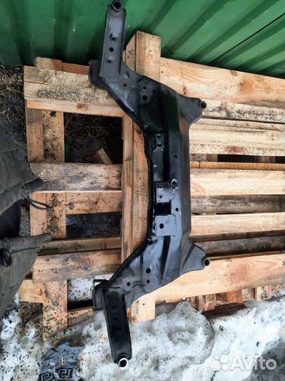 Подрамник передний Nissan Almera N16 Classic