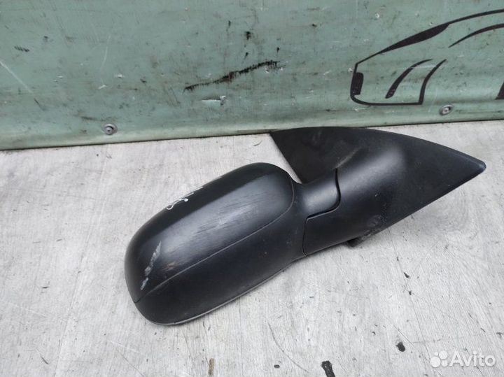 Зеркало переднее правое Opel Corsa C 2000-2006