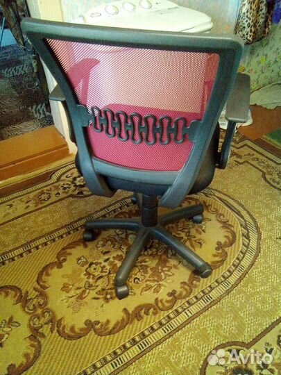 Компьютерное кресло