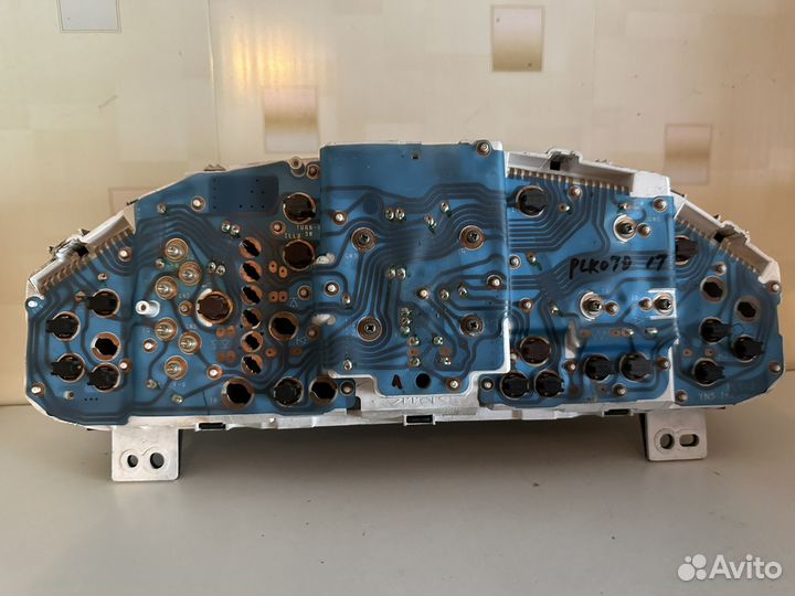 Щиток приборов mazda 323F