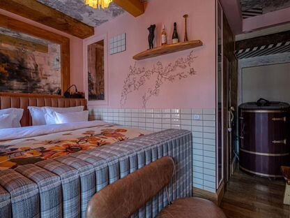 Villa Mr. Pinky (Вилла Эль Пинки), Санкт-Петербург