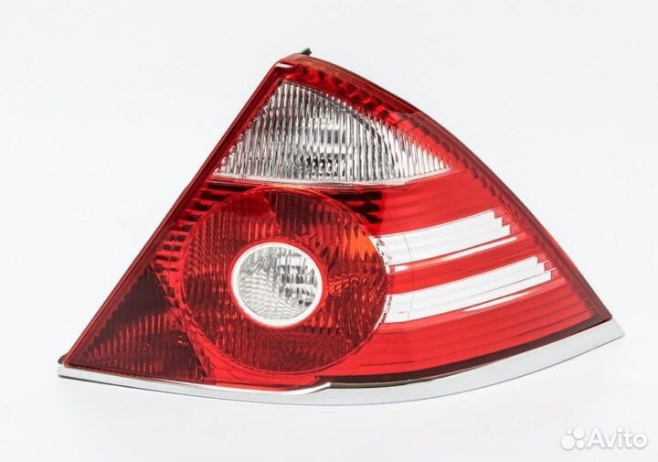 Фонарь правый задний в крыло Ford Mondeo 3