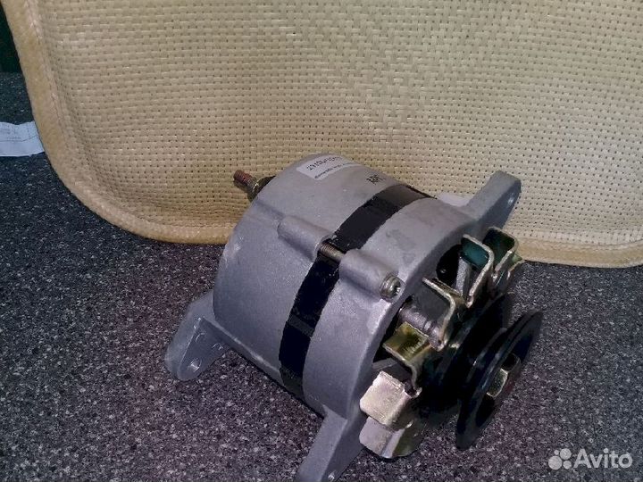 Генератор не оригинал Новый Nissan 23100-U0103