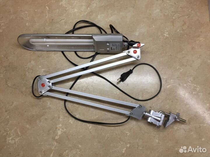 Лампа настольная Camelion