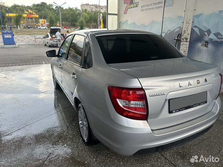 LADA Granta 1.6 МТ, 2022, 202 км