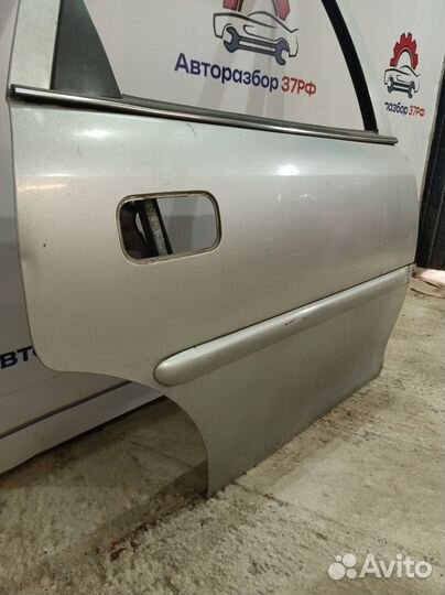 Дверь боковая Opel Vectra