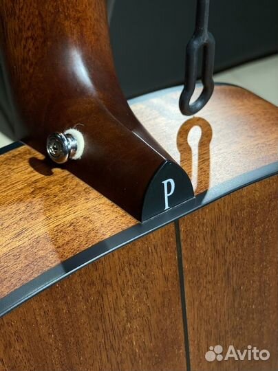 Акустическая гитара