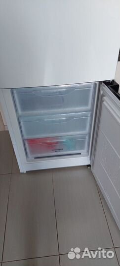 Холодильник indesit