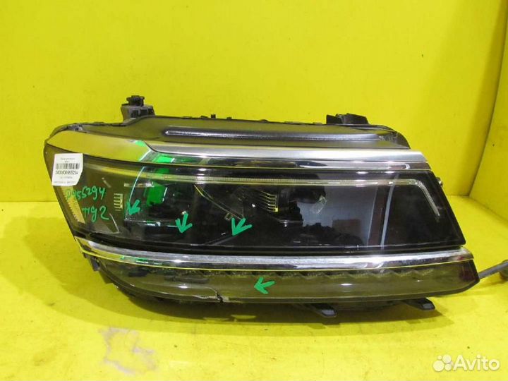 Фара правая Volkswagen Tiguan