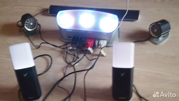 Мультимедийная игровая система Philips amBX