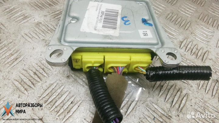 Блок AirBag Nissan Leaf 2012 988203NG0A