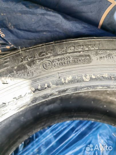 Michelin X-Ice North 295/35 R21