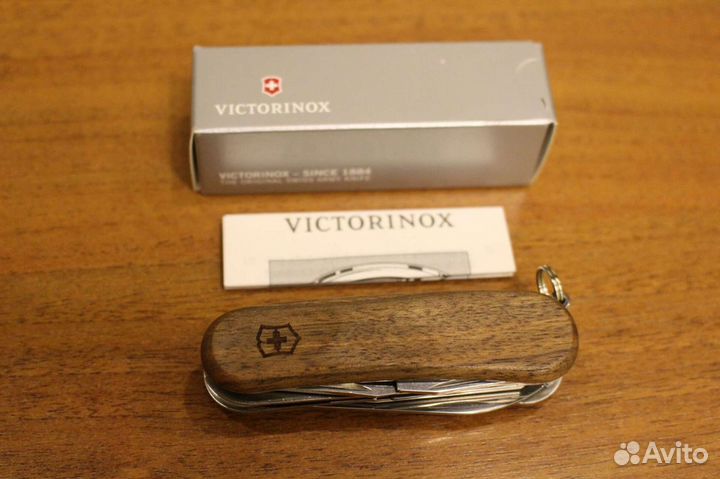 Victorinox EvoWood 17 (доставка с меня)