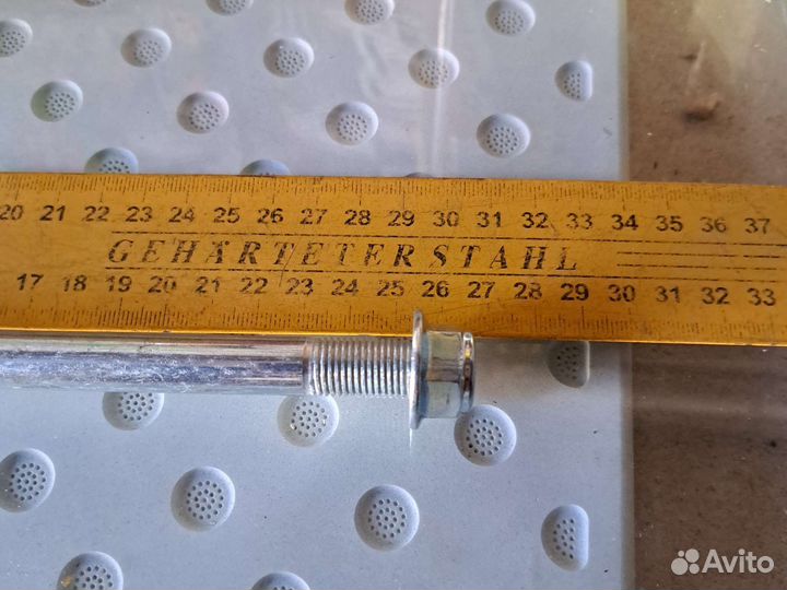 Ось маятника на питбайк