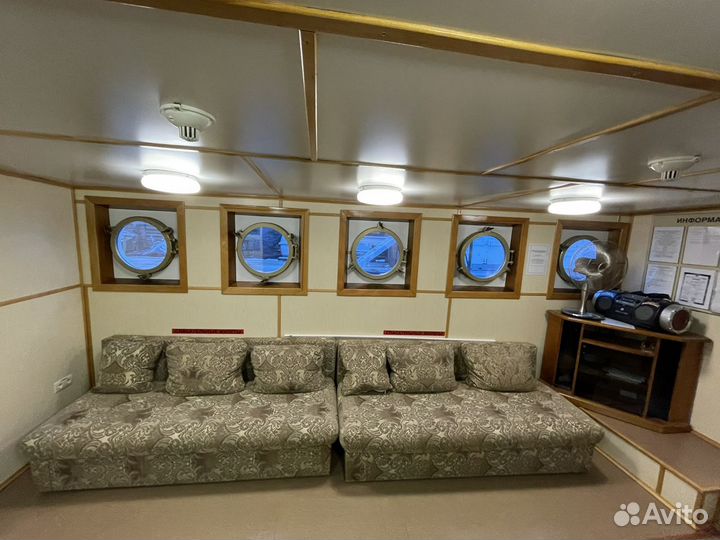 Теплоход Бриг