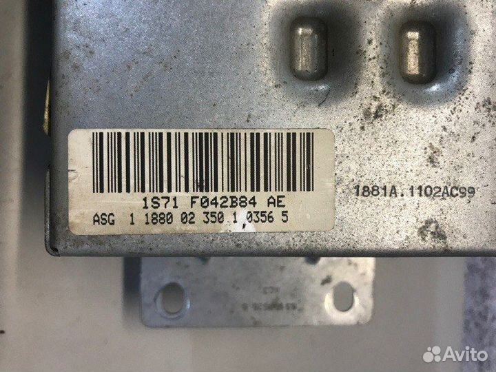 Подушка безопасности в торпедо Ford Mondeo 3