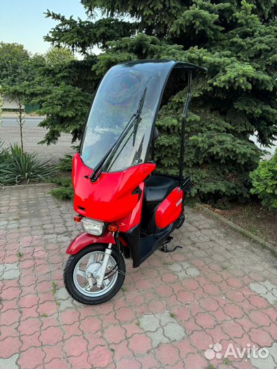 Yamaha Gear UA07J красный с крышей