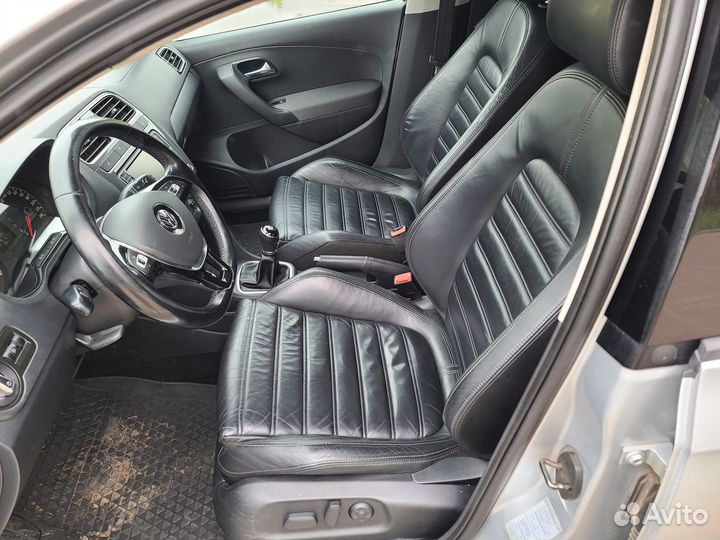 Volkswagen Polo 1.6 МТ, 2011, 353 000 км