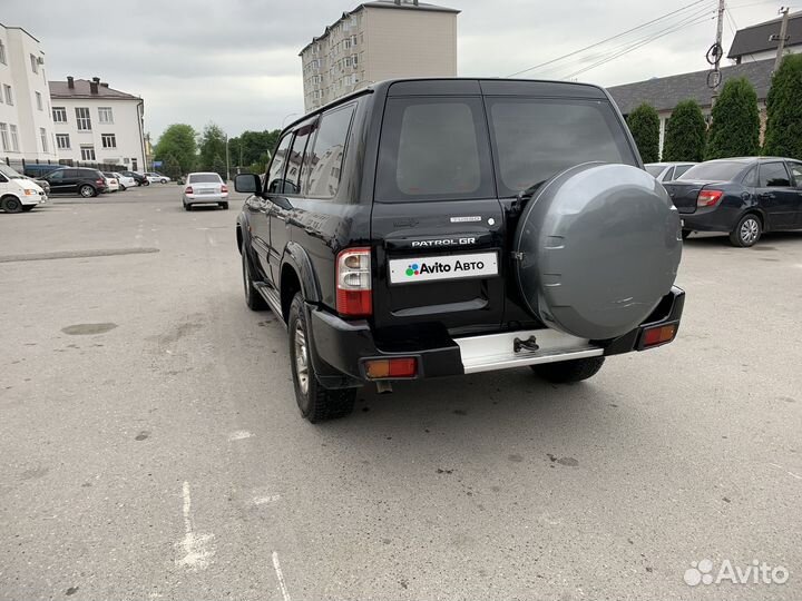 Nissan Patrol 3.0 AT, 2004, 200 000 км