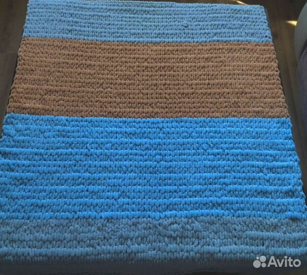 Плед из плюшевой пряжи 80*115, ручная работа