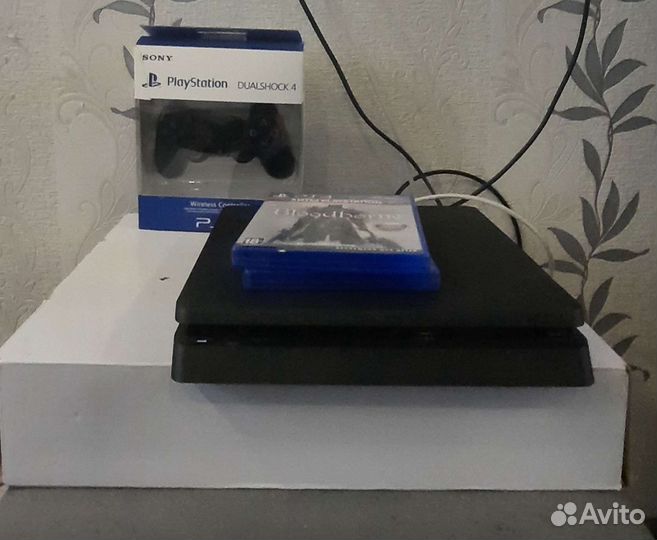 Sony PS4 slim